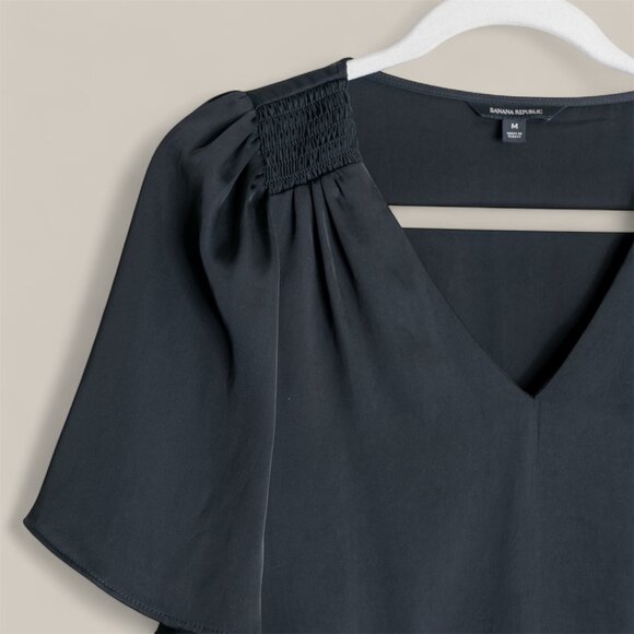 NWOT Banana Republic Satin Flutter Sleeve Top - Picture 4 of 5